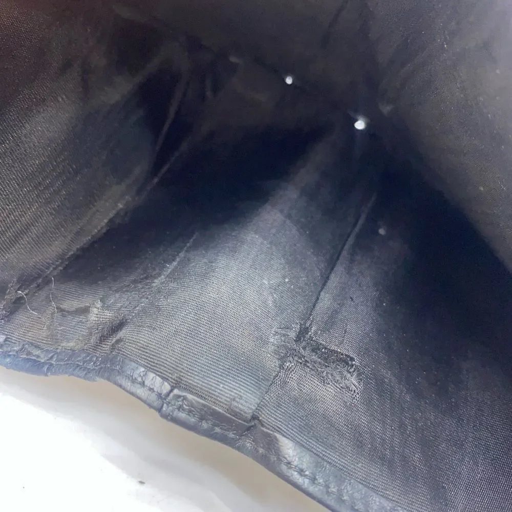 Authentic Chanel Caviar Compact Wallet Black - Picture 8 of 10